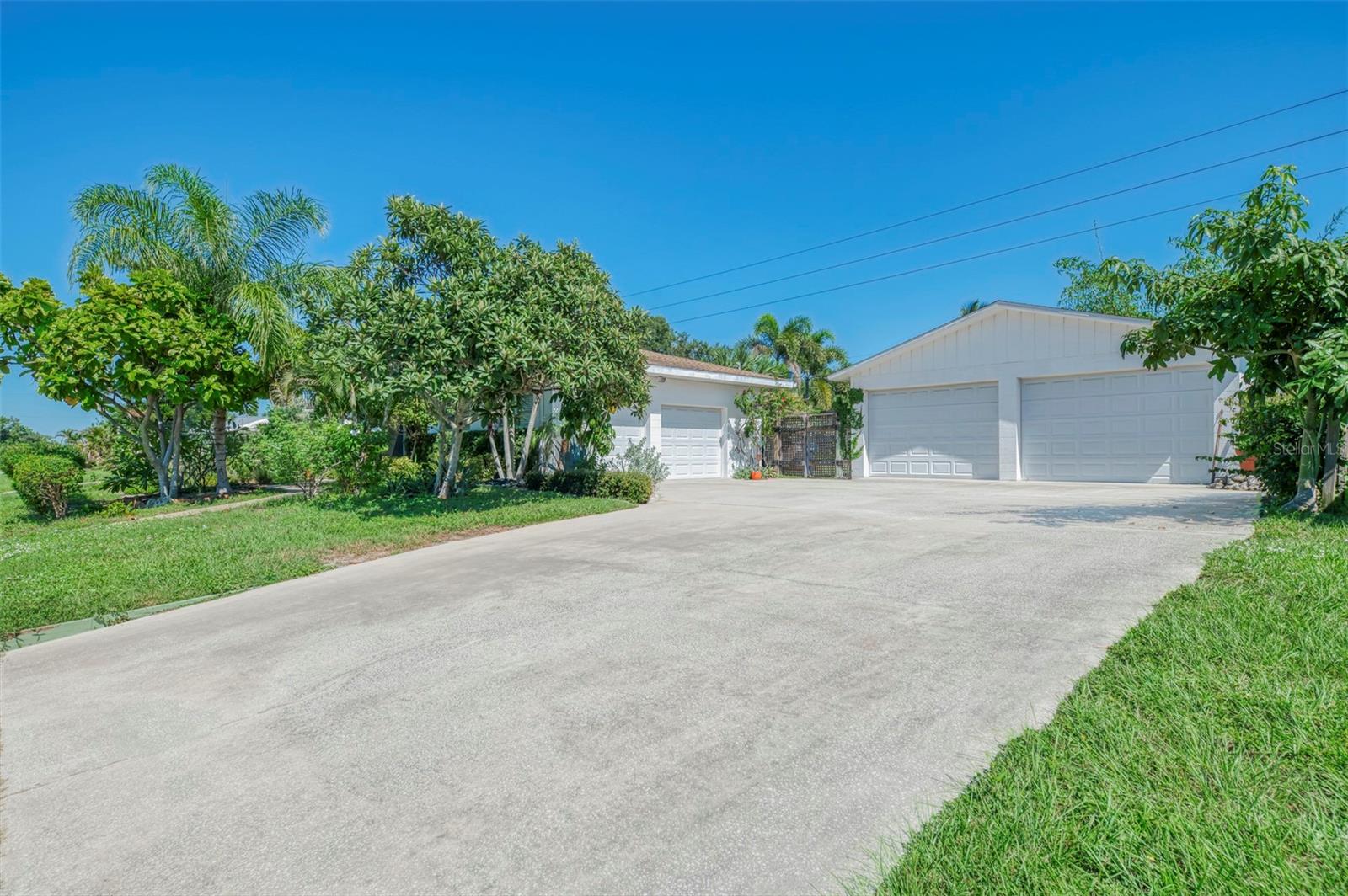 211 46TH STREET W, BRADENTON, FL, 34209 4 211 46TH STREET W