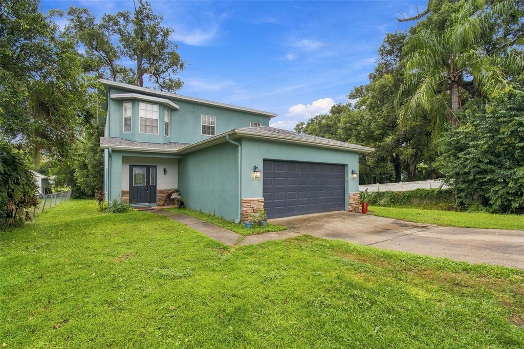 Photo of 36900 Suwanee Way, Dade City, FL 33525 (MLS # TB8555856)