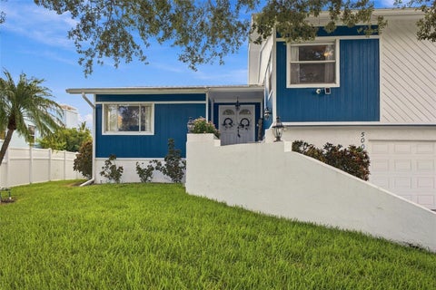 Photo of 5008 Bay State Road, Palmetto, FL 34221 (MLS # A4706277)
