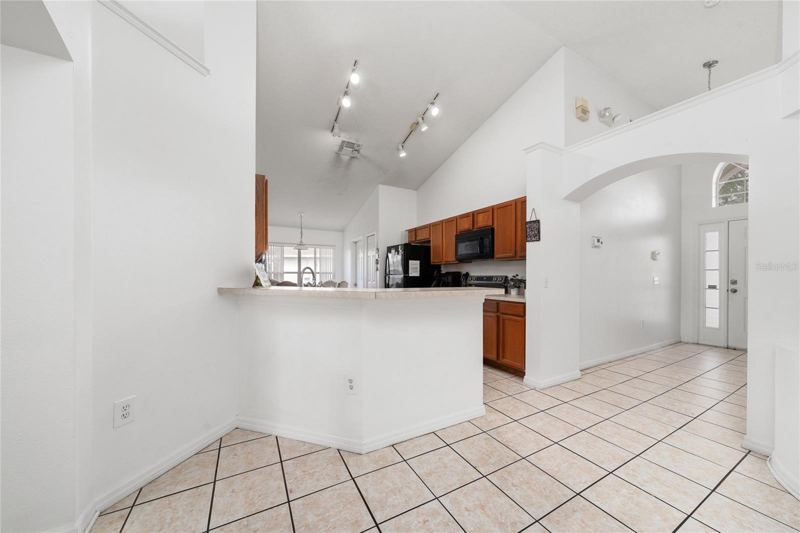 232 LAKE SHORE PARKWAY