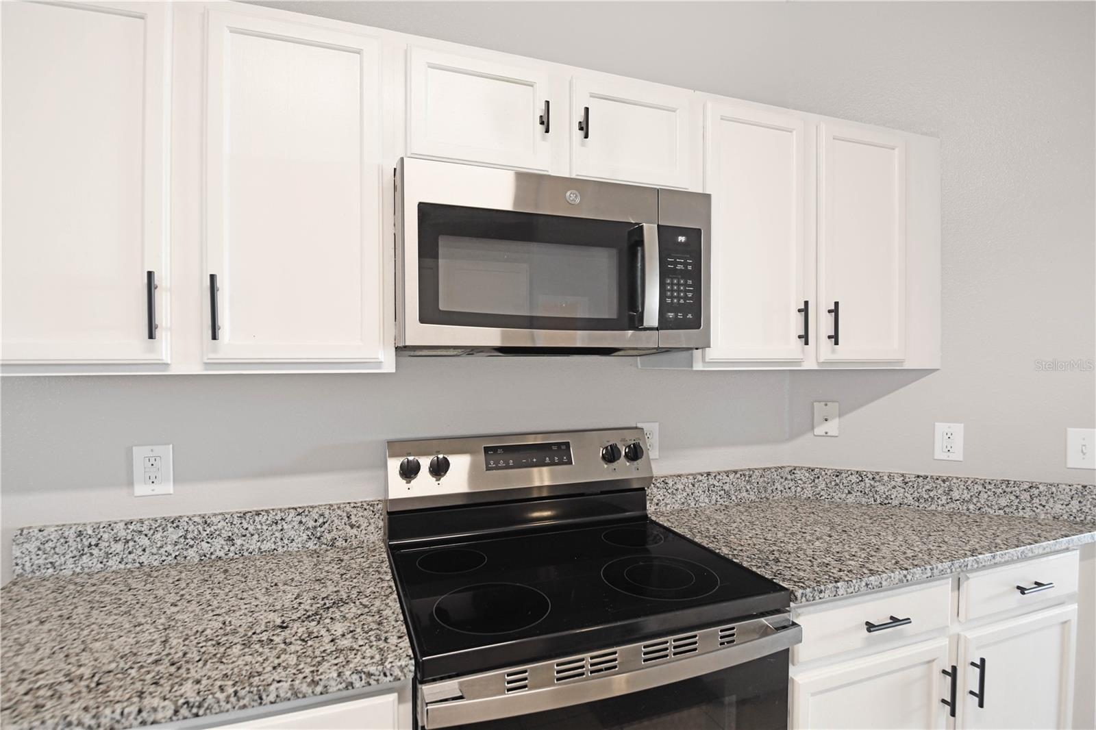 SUNSET RIDGE PH 02 - Residential Lease