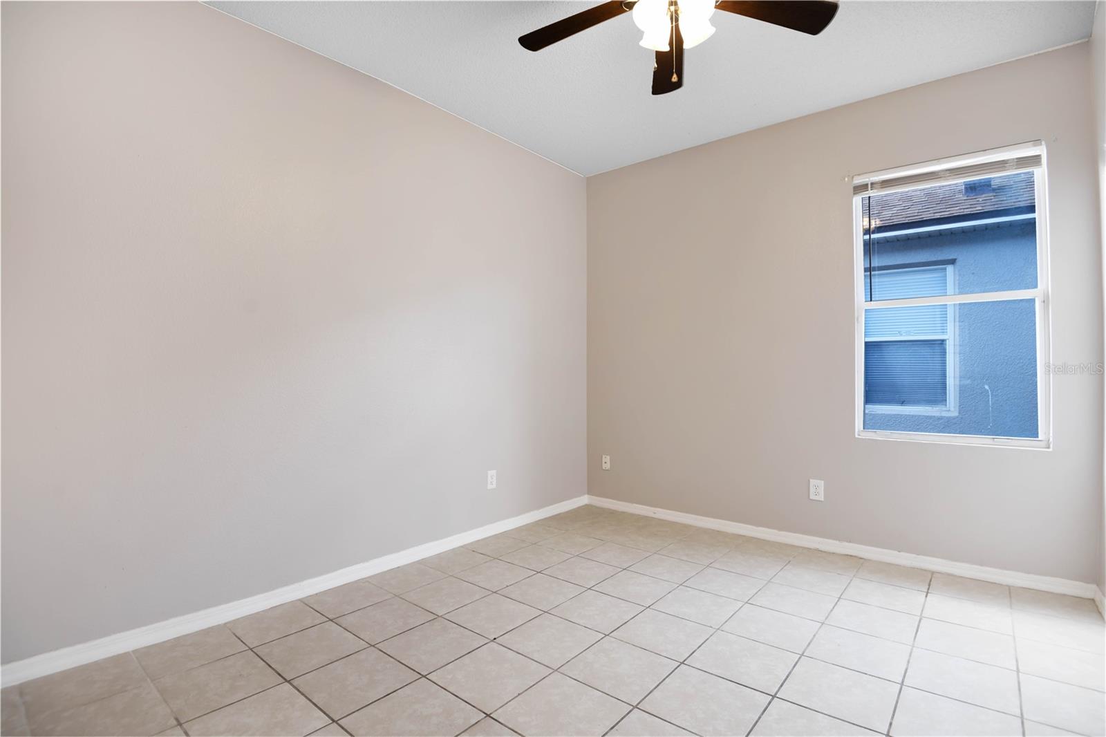 SUNSET RIDGE PH 02 - Residential Lease