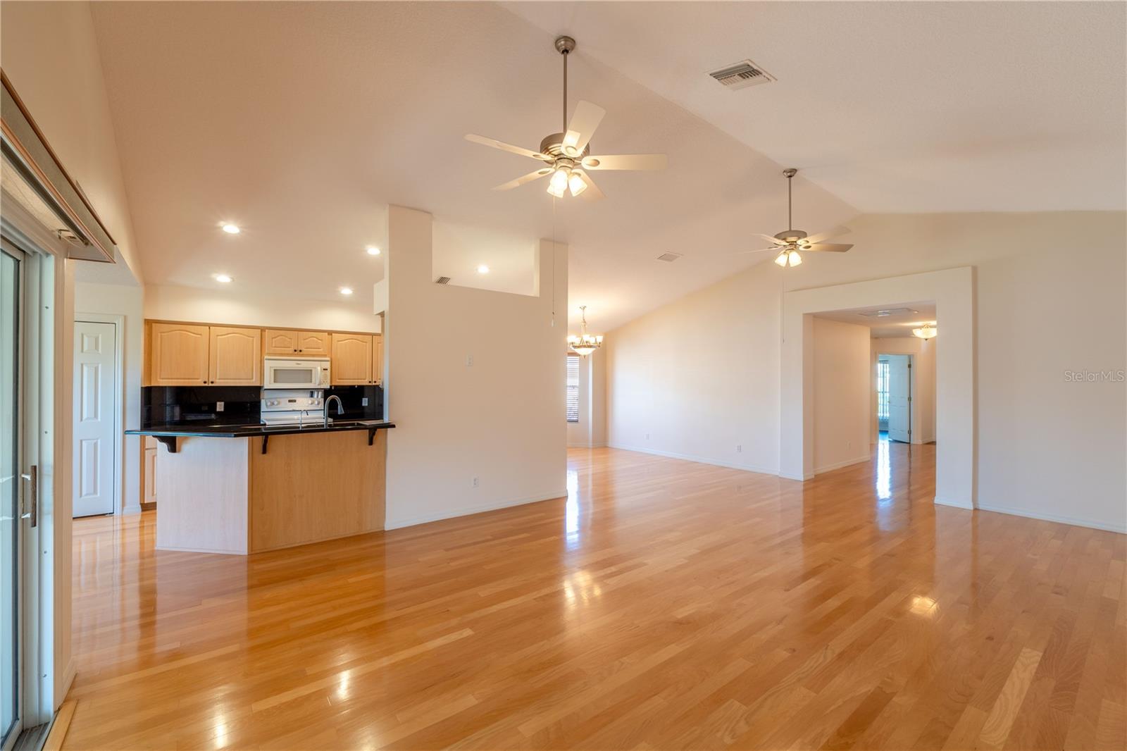 ARBOR LAKES - Residential