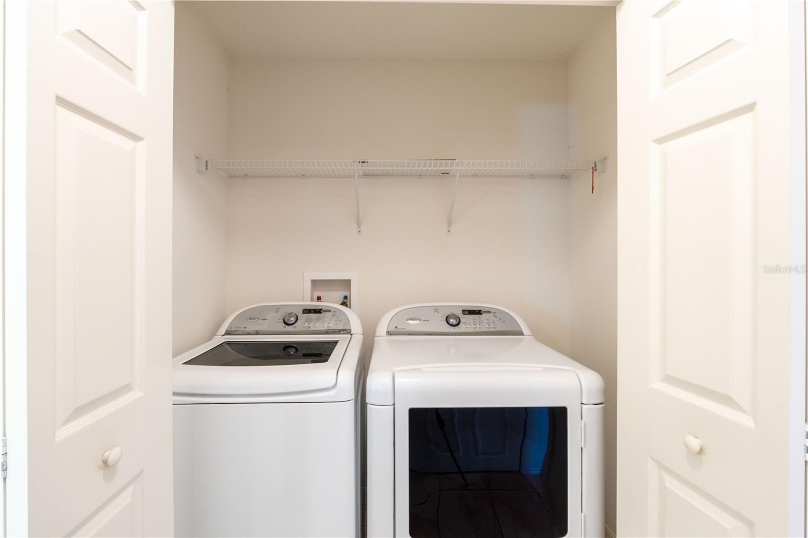 ARBOR LAKES - Residential