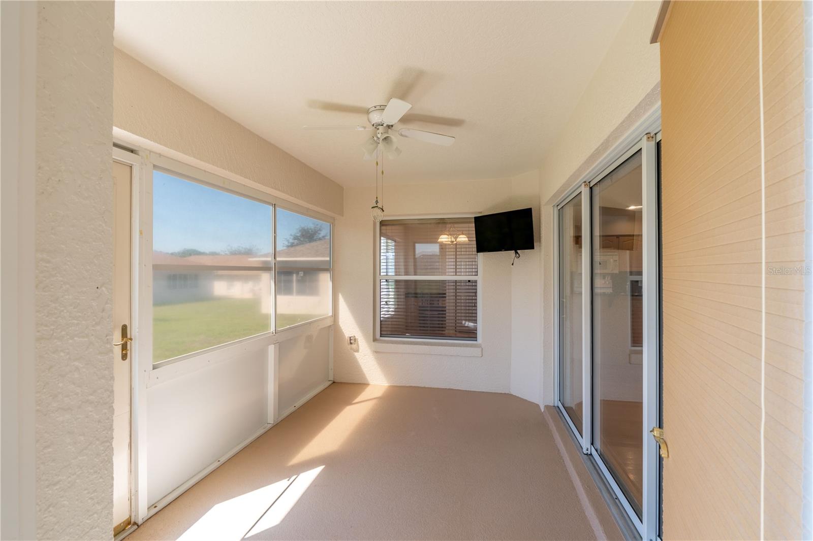 ARBOR LAKES - Residential