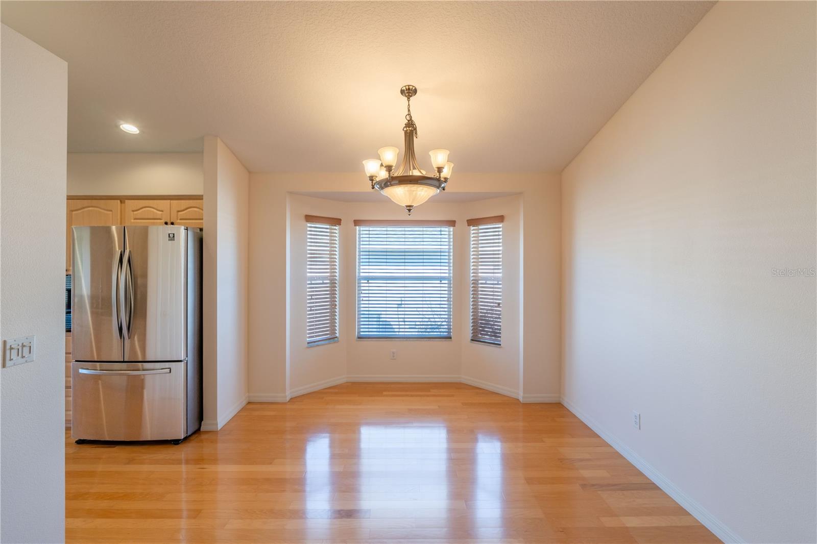 ARBOR LAKES - Residential