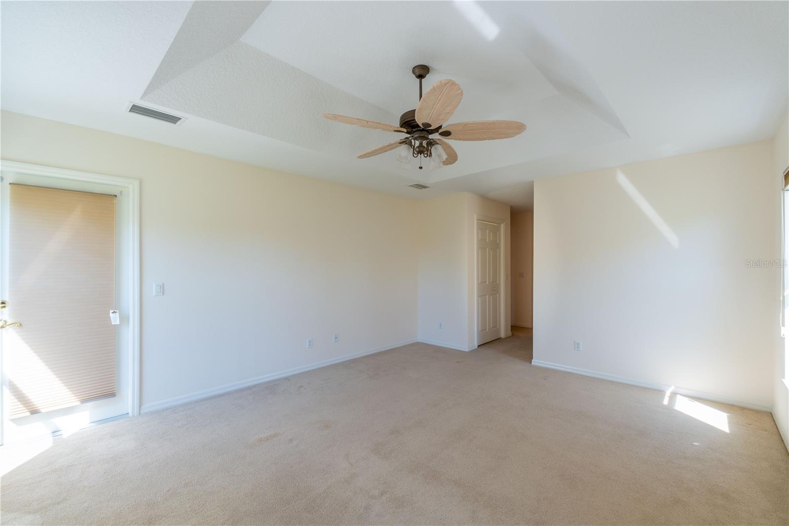 ARBOR LAKES - Residential