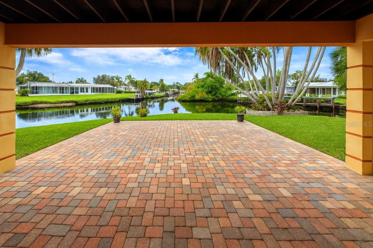 SORRENTO SHORES - Residential
