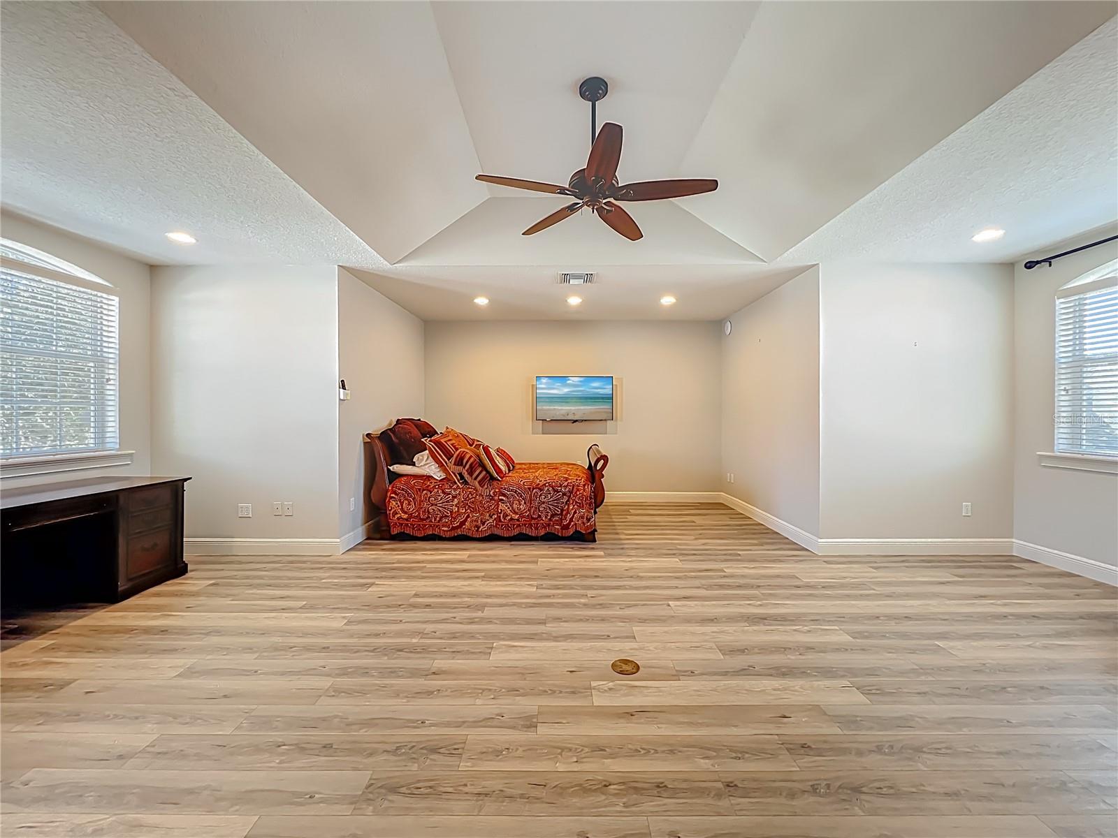 ALAQUA LAKES PH 5 - Residential