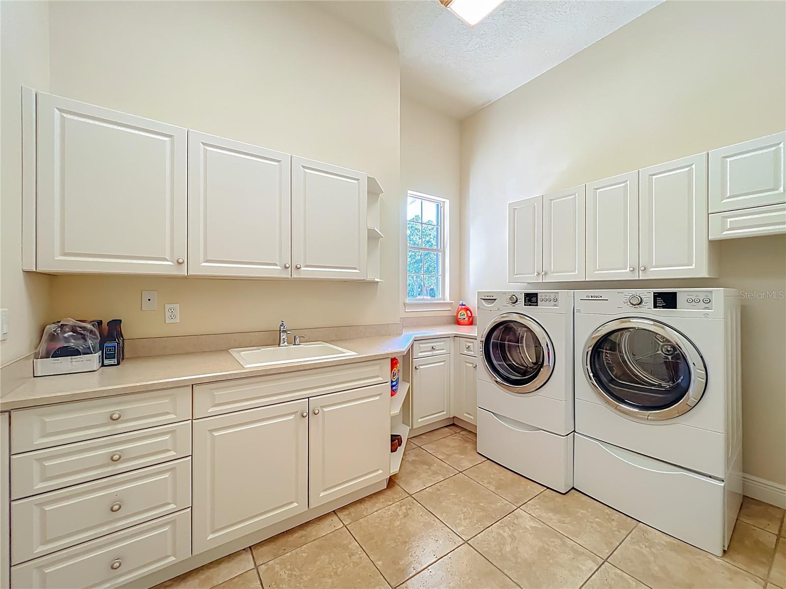 ALAQUA LAKES PH 5 - Residential