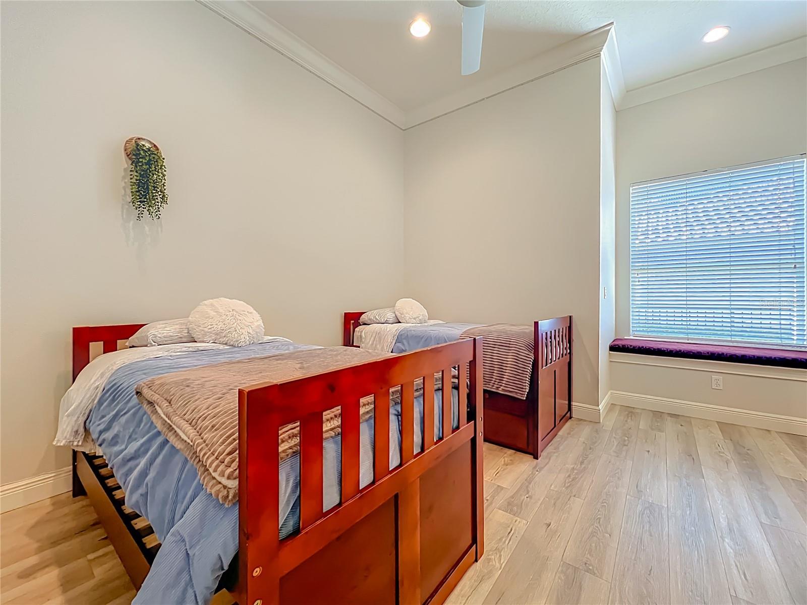 ALAQUA LAKES PH 5 - Residential