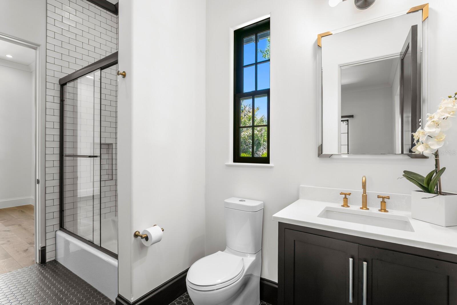 BAYSHORE BEAUTIFUL SUB - Residential