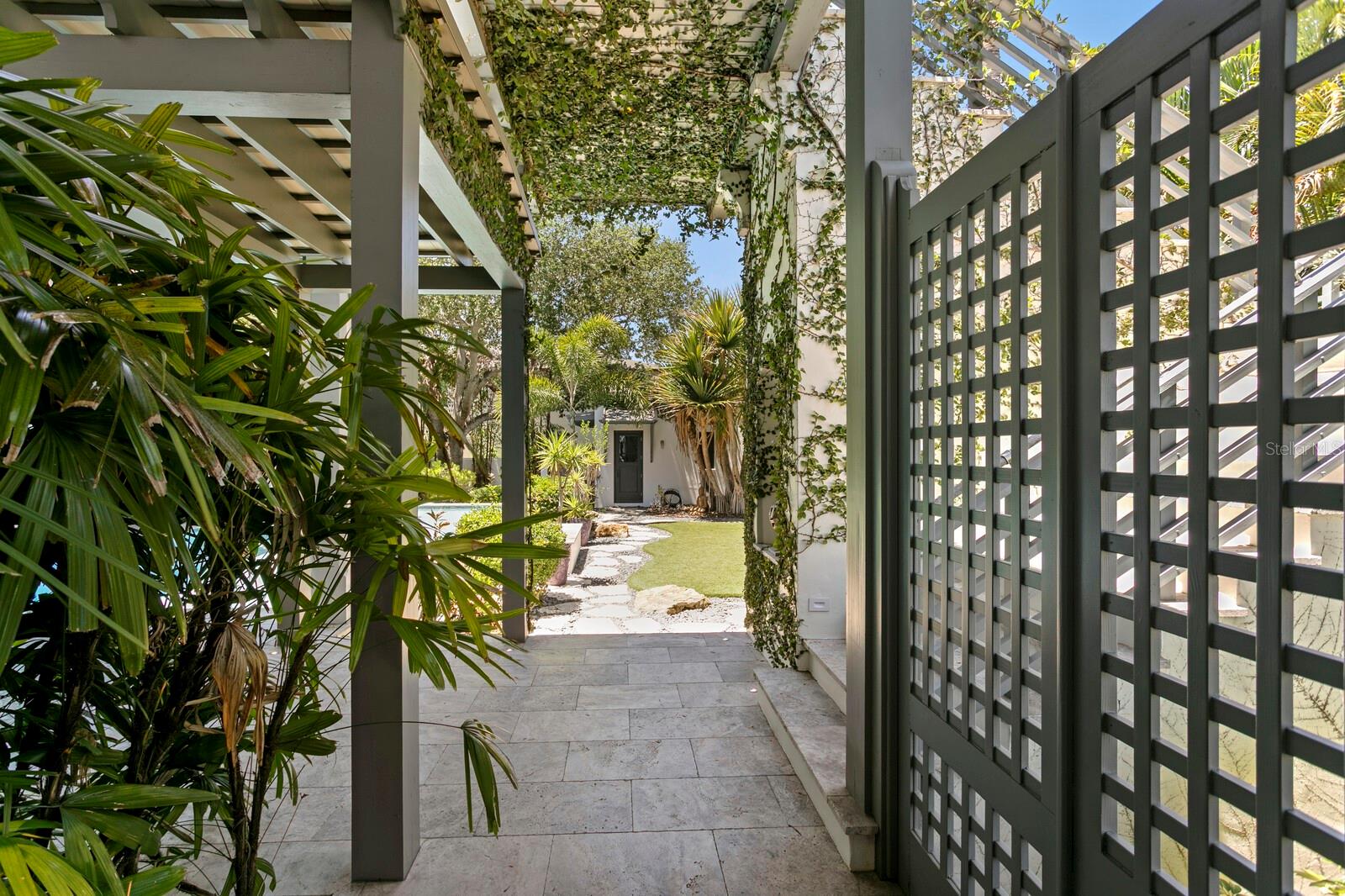 BAYSHORE BEAUTIFUL SUB - Residential