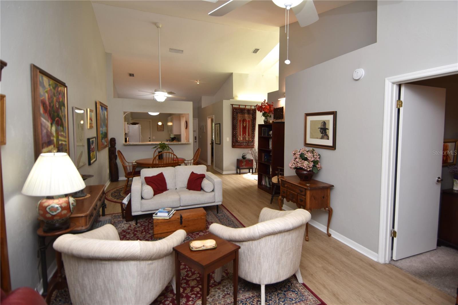 VINTAGE VIEW PH III - Residential Lease