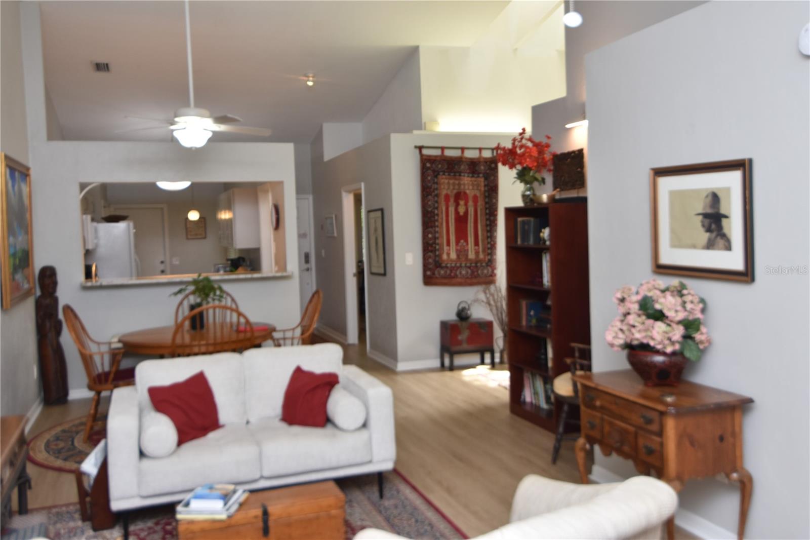 VINTAGE VIEW PH III - Residential Lease