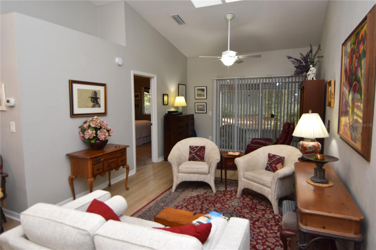 VINTAGE VIEW PH III - Residential Lease