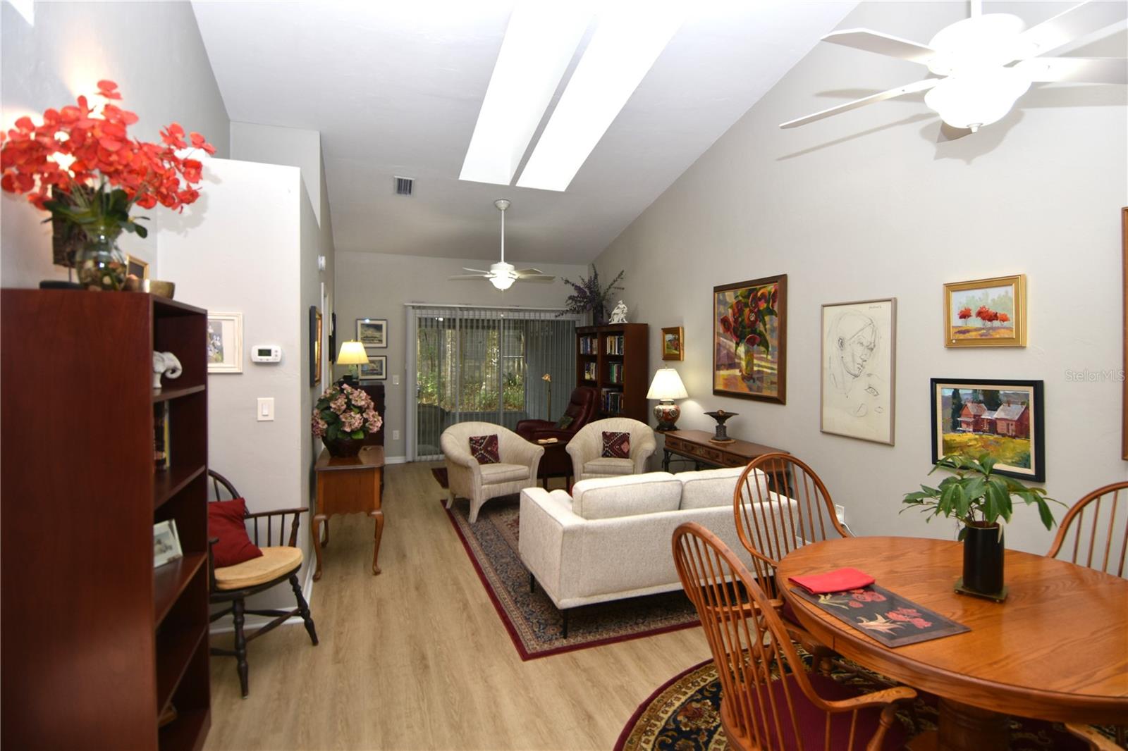 VINTAGE VIEW PH III - Residential Lease