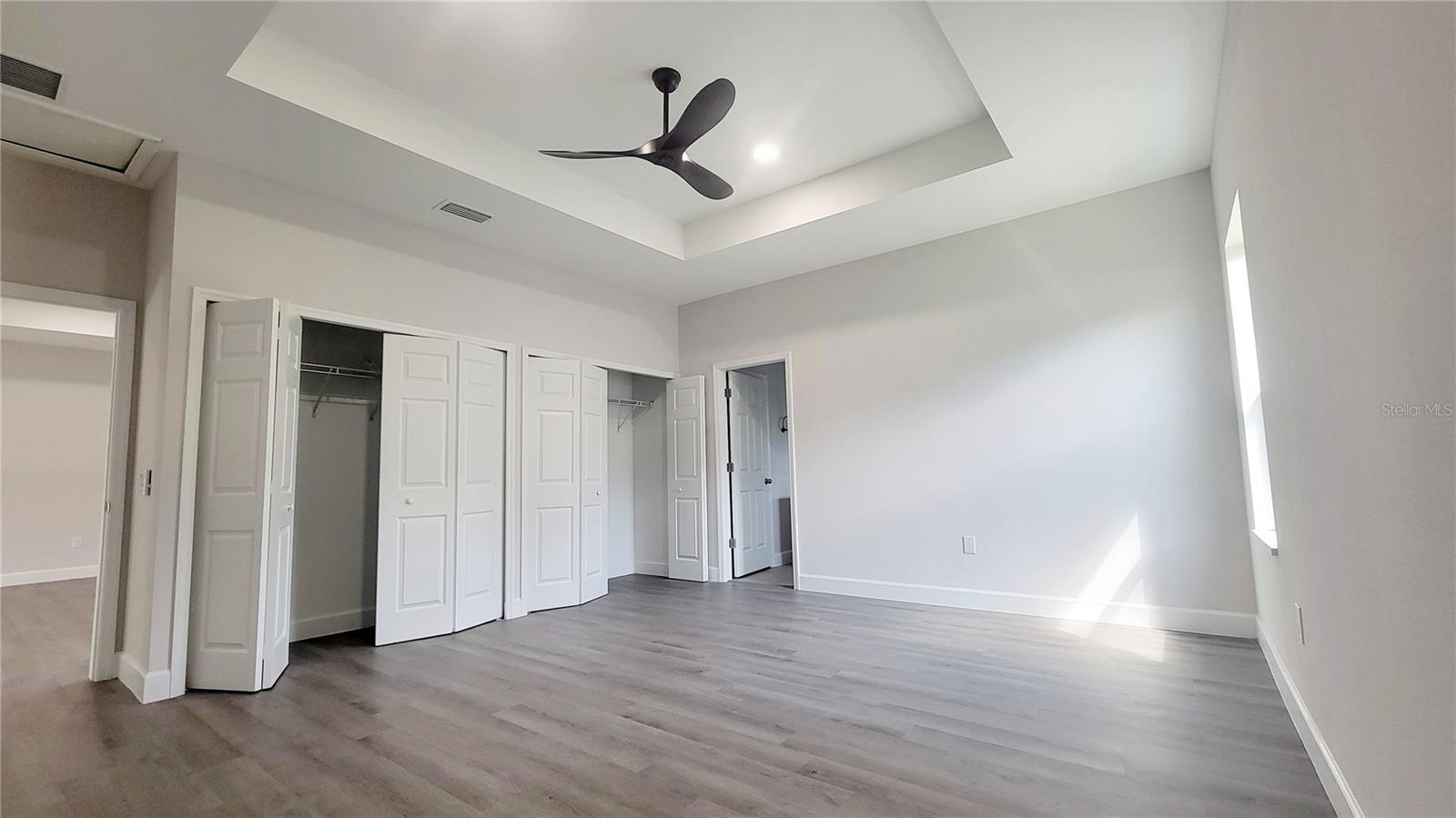 2300 PARROT STREET