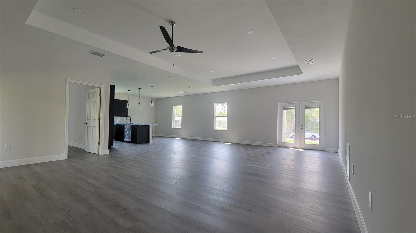 2300 PARROT STREET