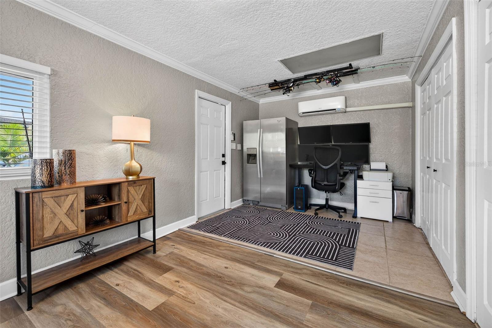 MEADOW LAWN 7TH ADD - Residential