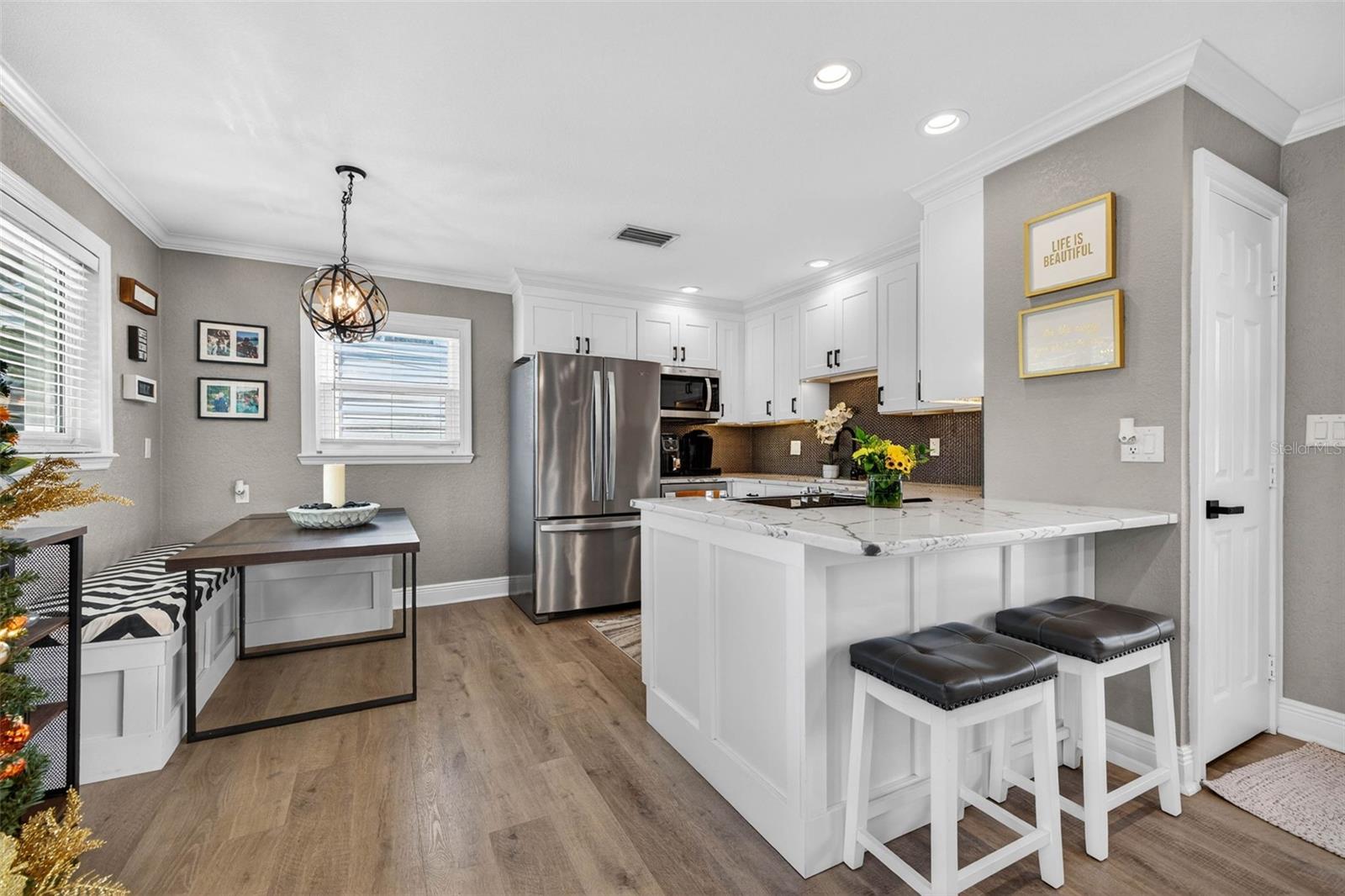 MEADOW LAWN 7TH ADD - Residential