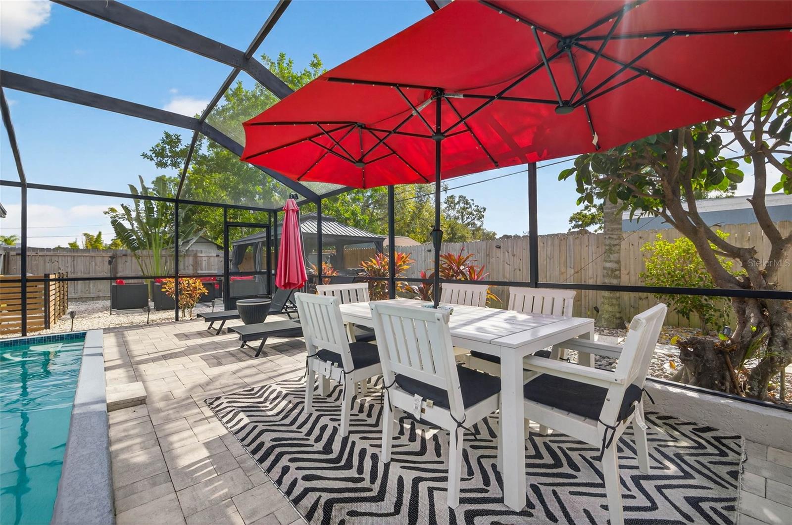 MEADOW LAWN 7TH ADD - Residential