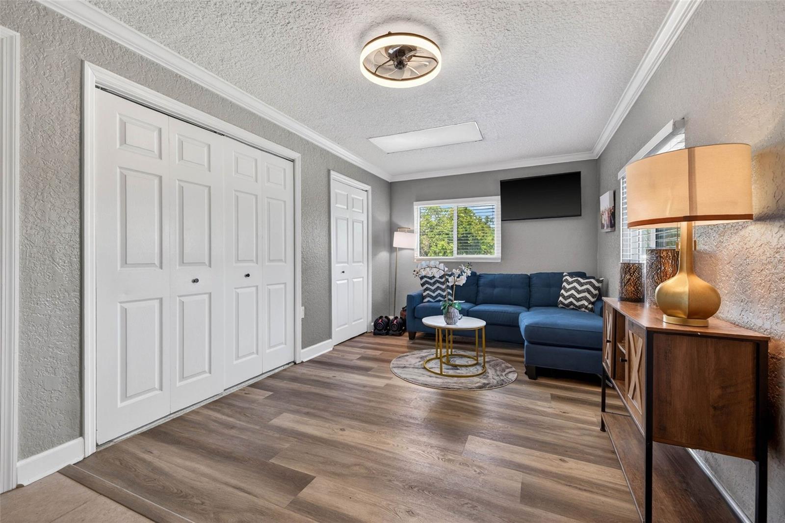 MEADOW LAWN 7TH ADD - Residential