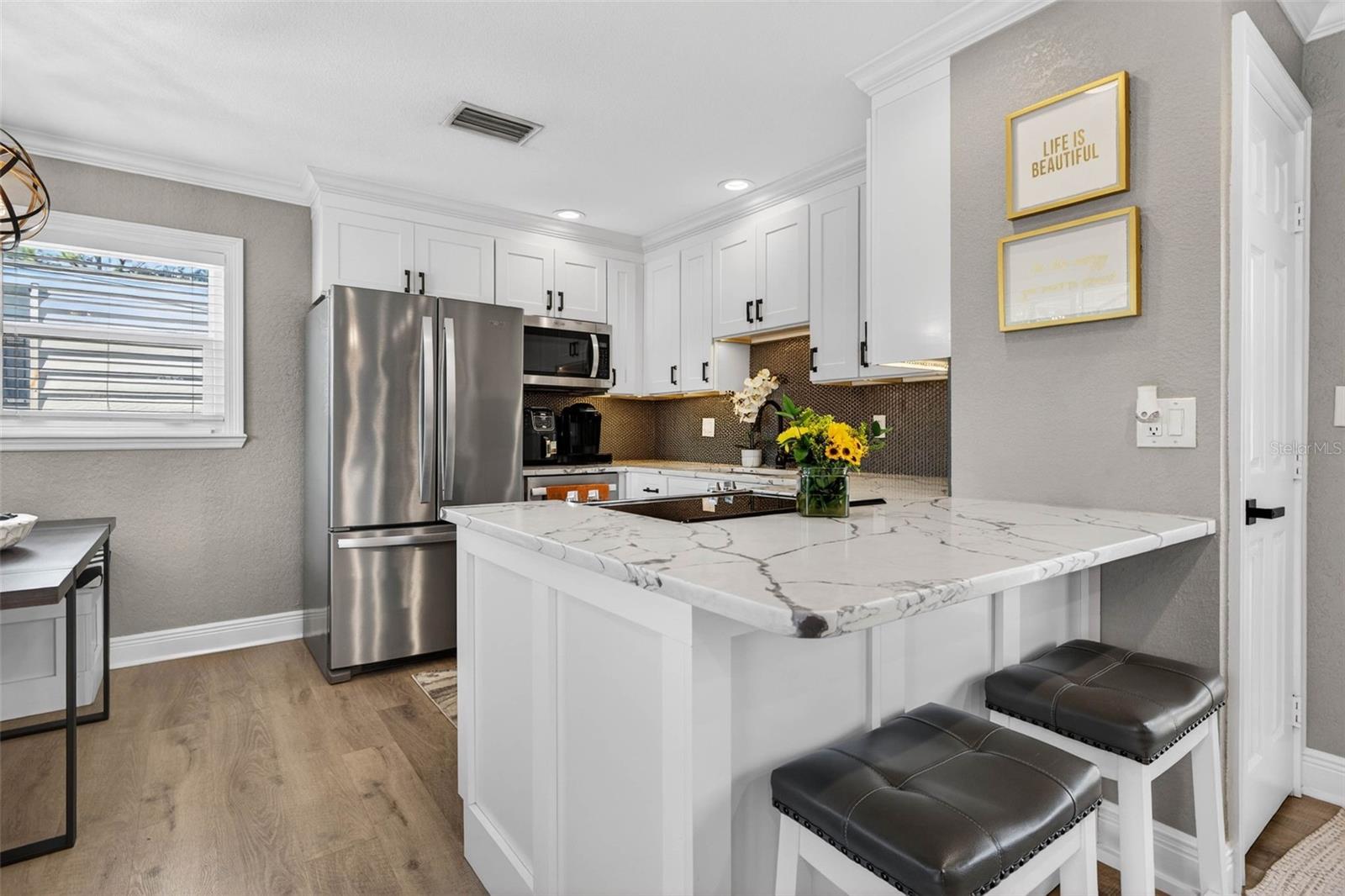 MEADOW LAWN 7TH ADD - Residential