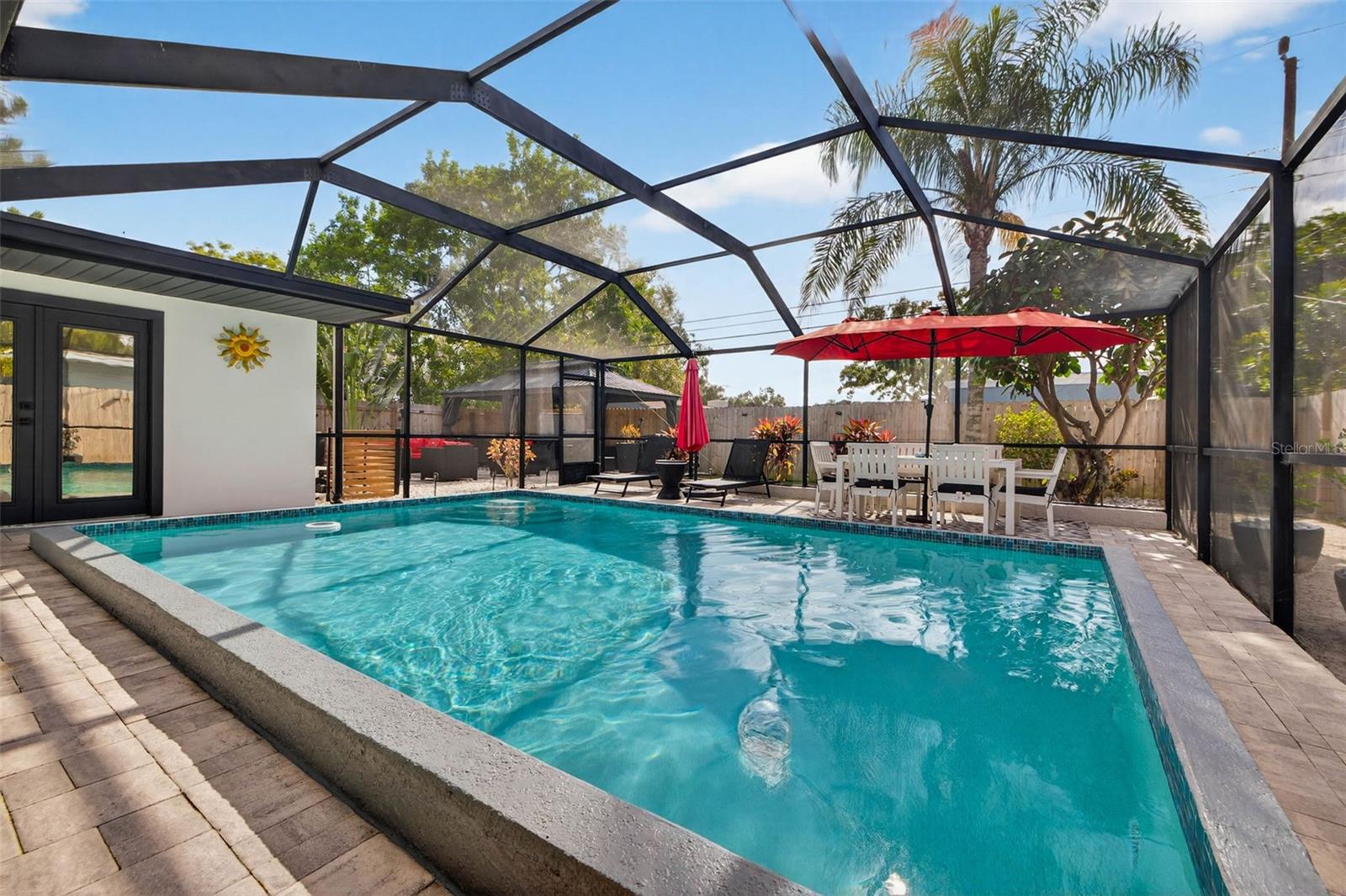 MEADOW LAWN 7TH ADD - Residential