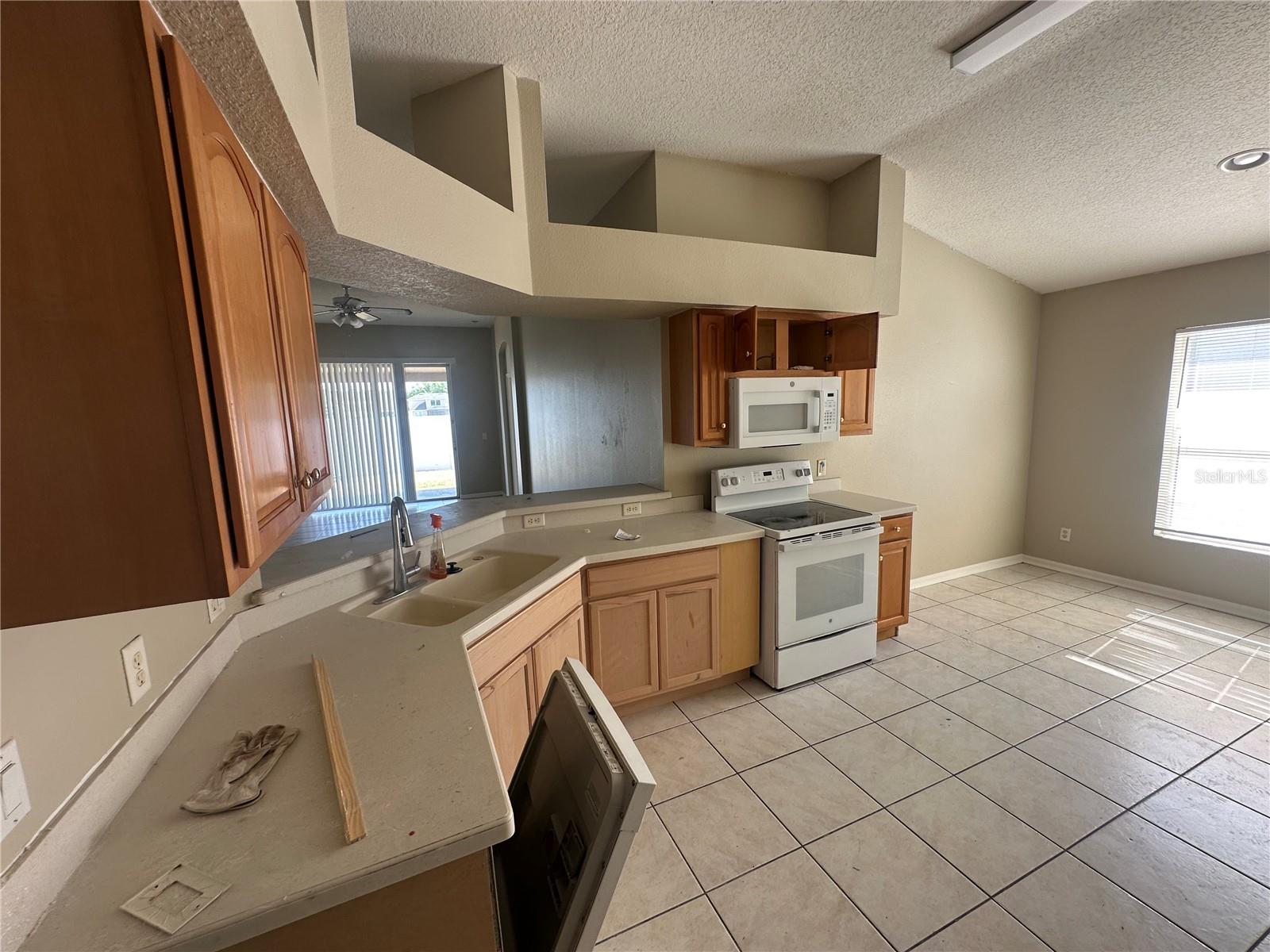 CANTERBURY LAKES PH 4 - Residential