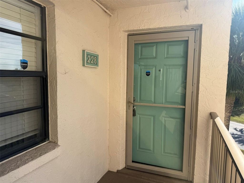 Photo of 175 Kings Highway #B8, Punta Gorda, FL 33983 (MLS # C7519038)