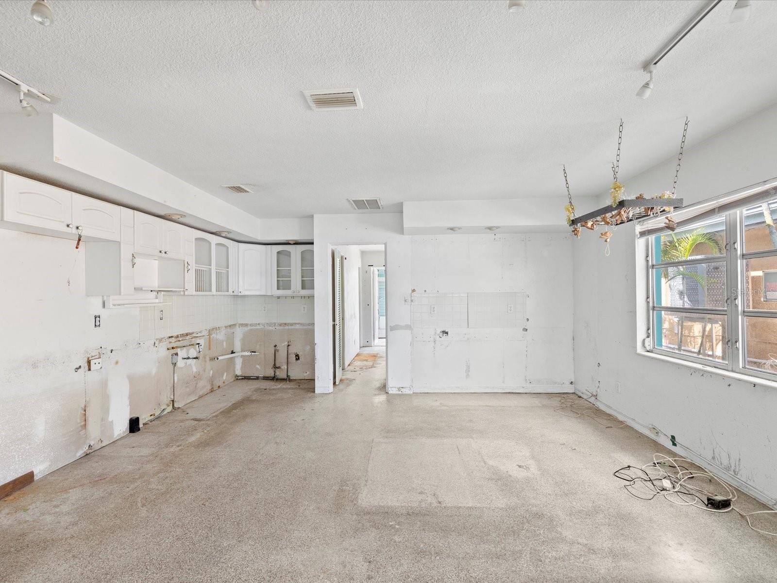 BAYSIDE 4TH ADD TO ST PETE BEACH - Residential Income