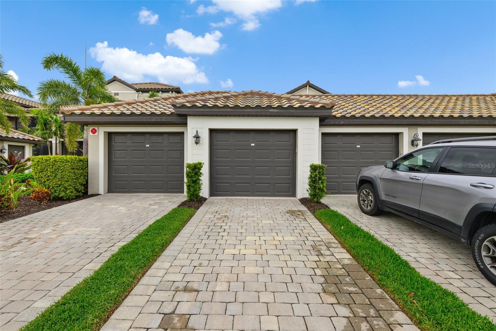 LAKEWOOD NATIONAL - Residential