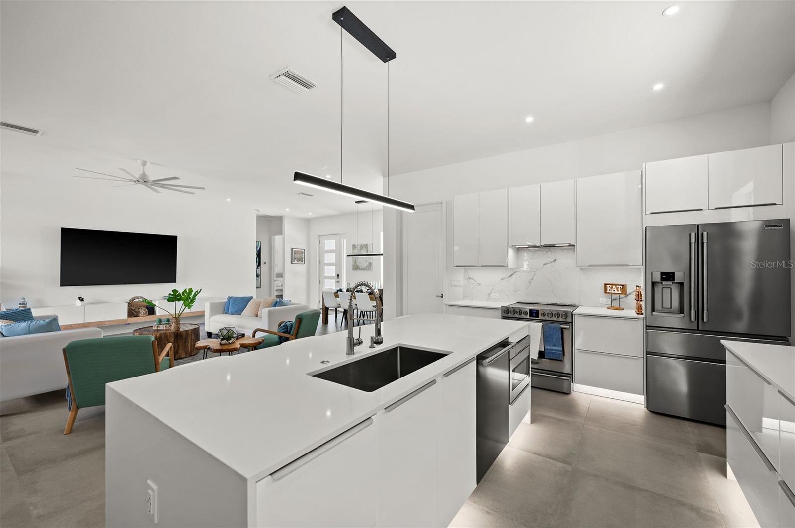 LOMA LINDA PARK - Residential Lease