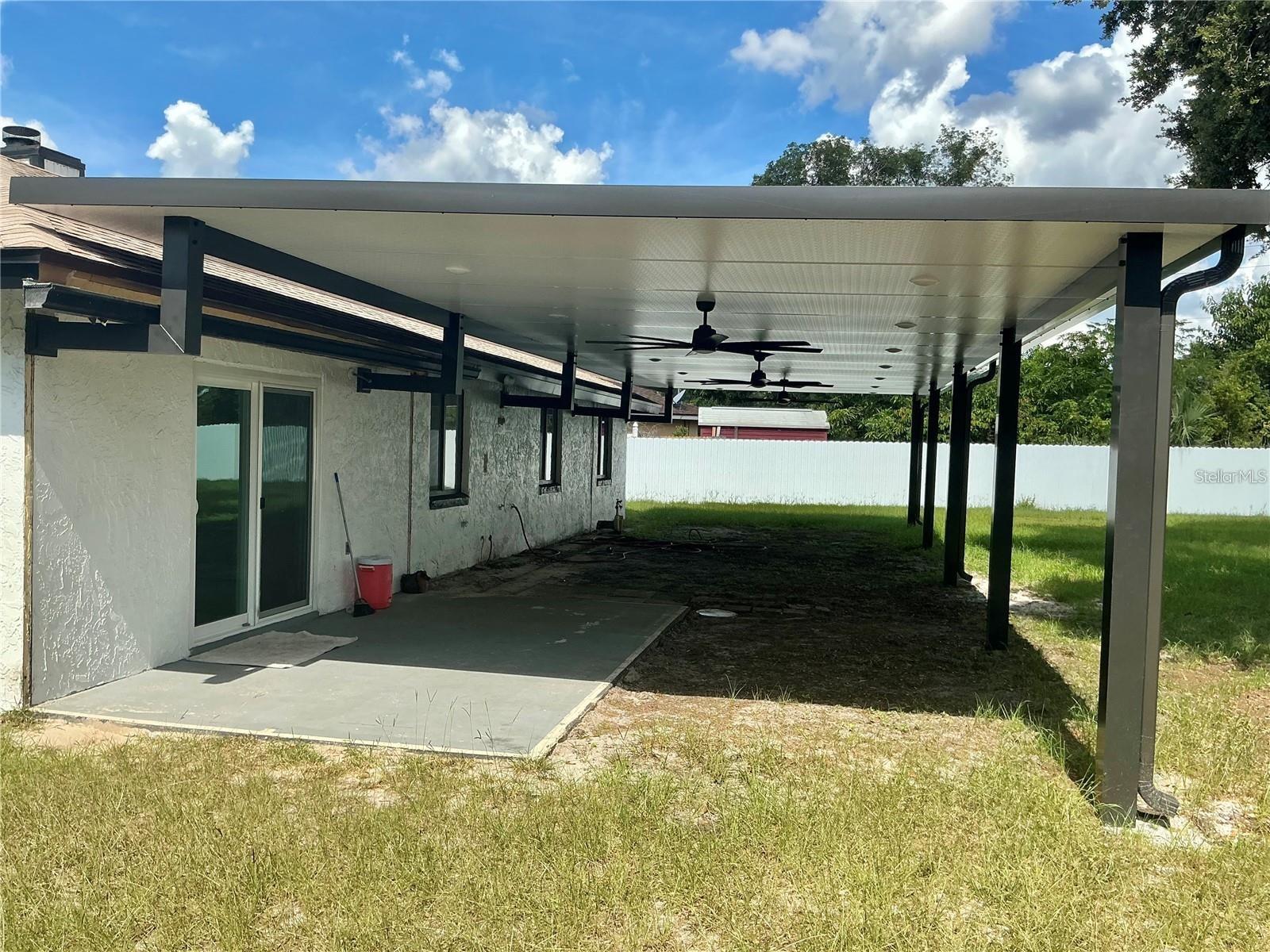 HOWELL ESTATES 1ST ADD - Residential