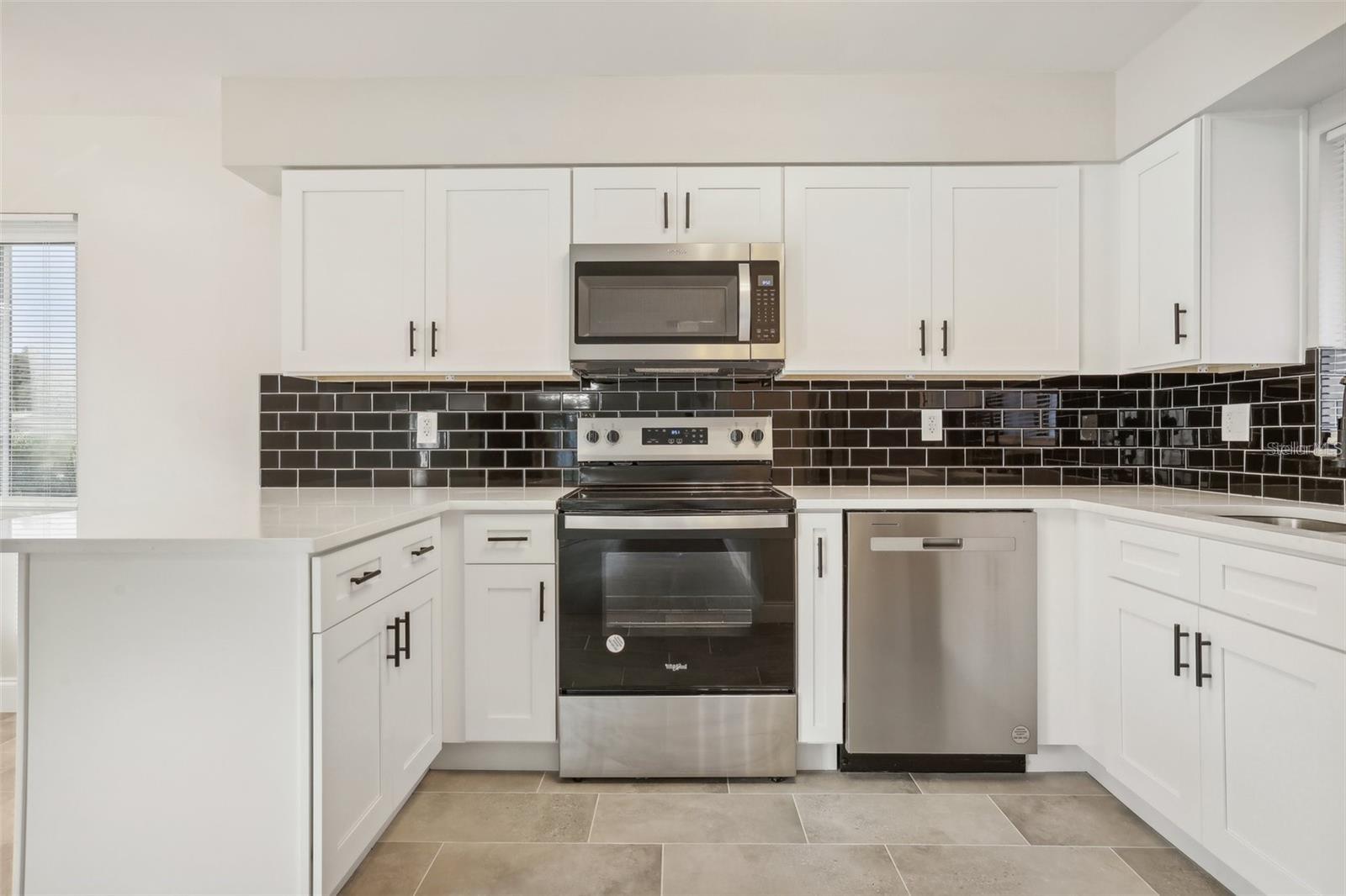 HOWELL ESTATES 1ST ADD - Residential