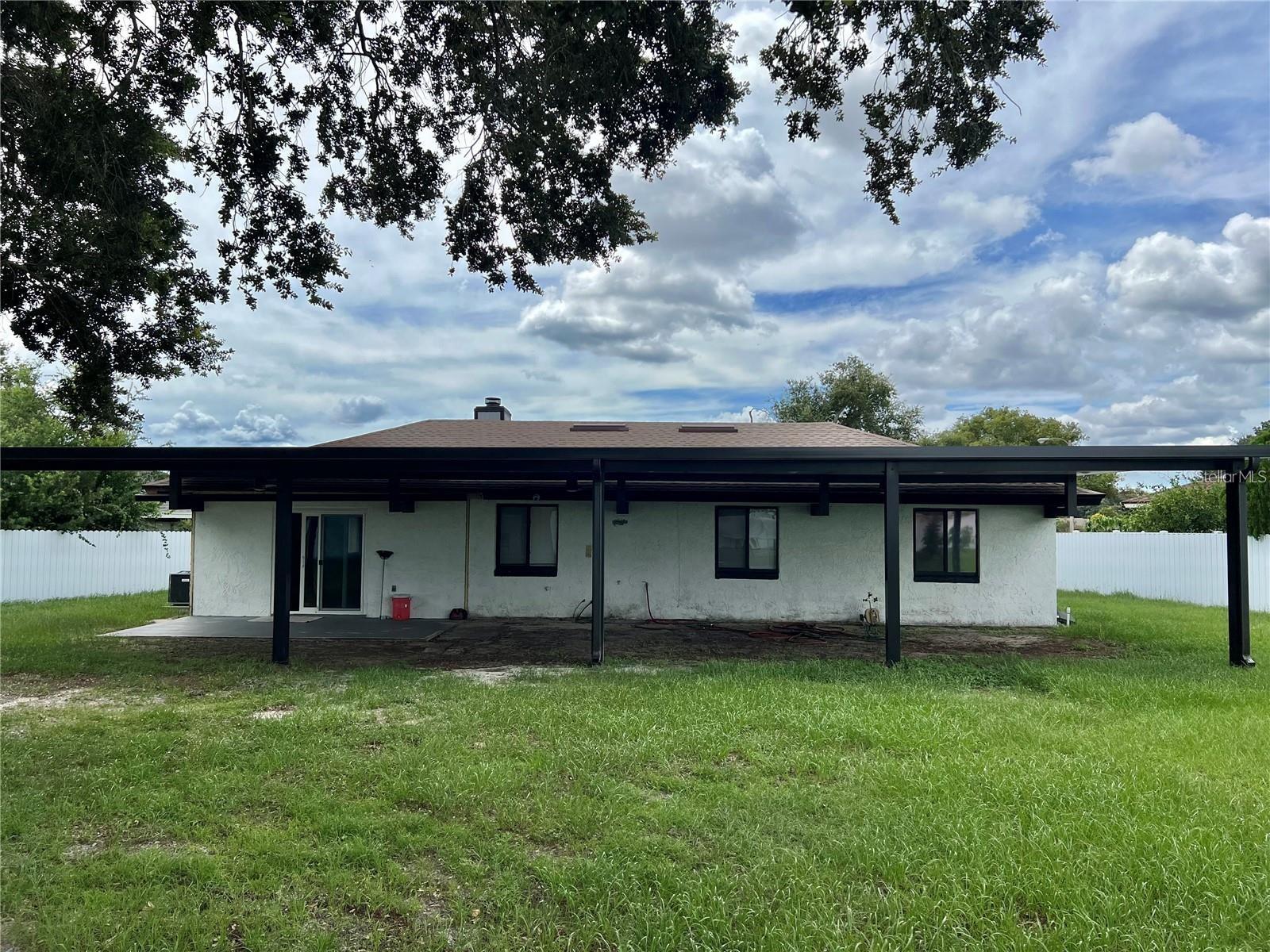 HOWELL ESTATES 1ST ADD - Residential