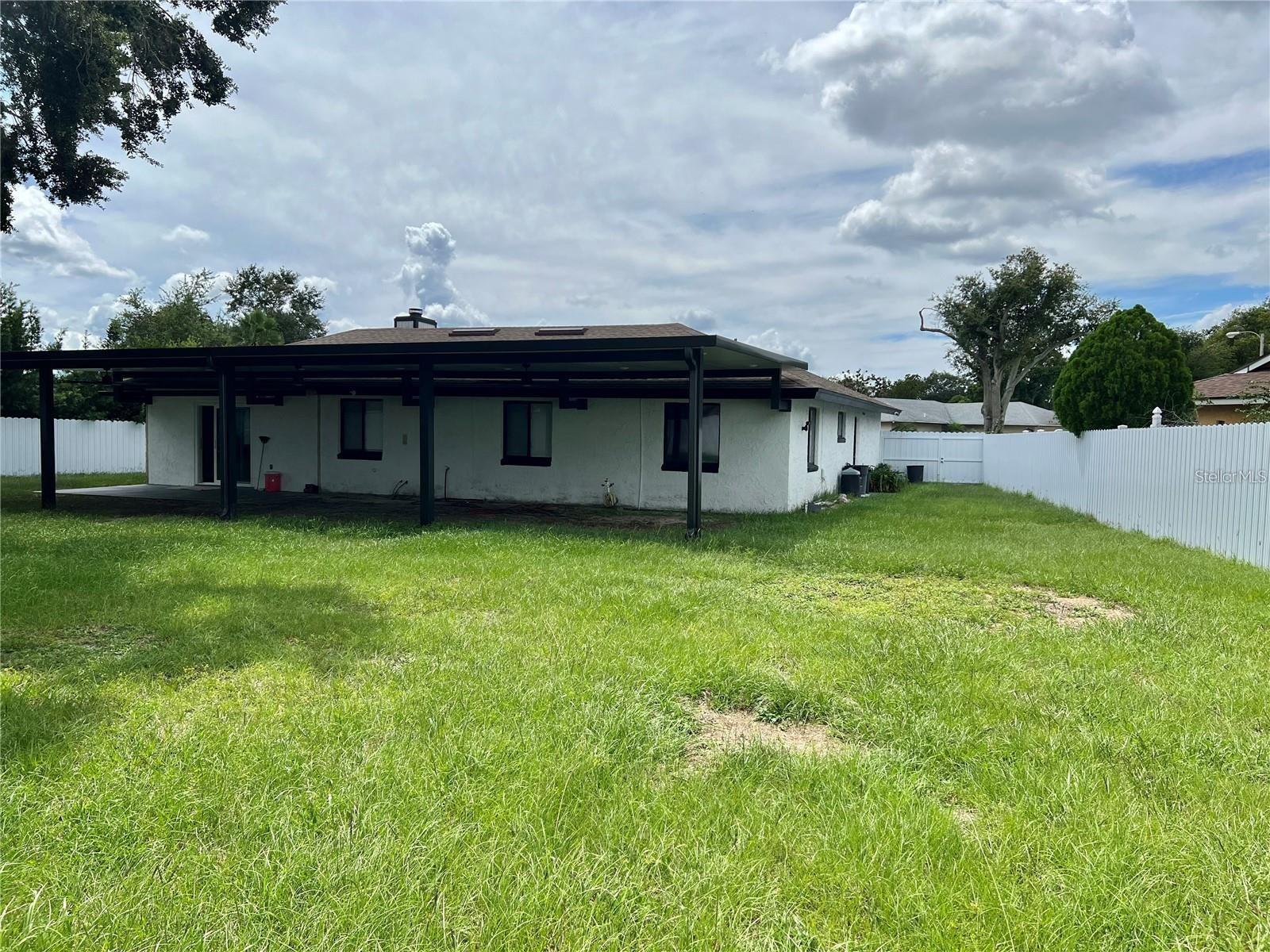 HOWELL ESTATES 1ST ADD - Residential