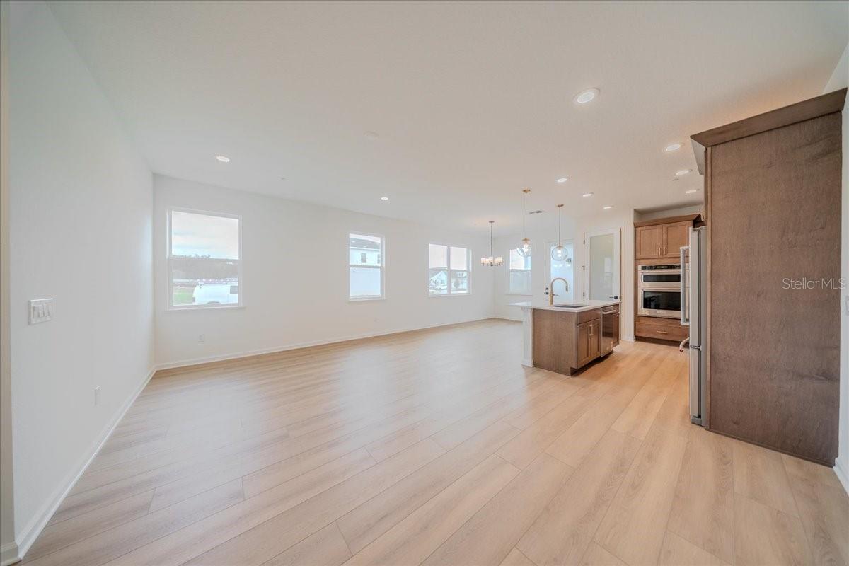 BRONSON PEAK PH 2A - Residential Lease