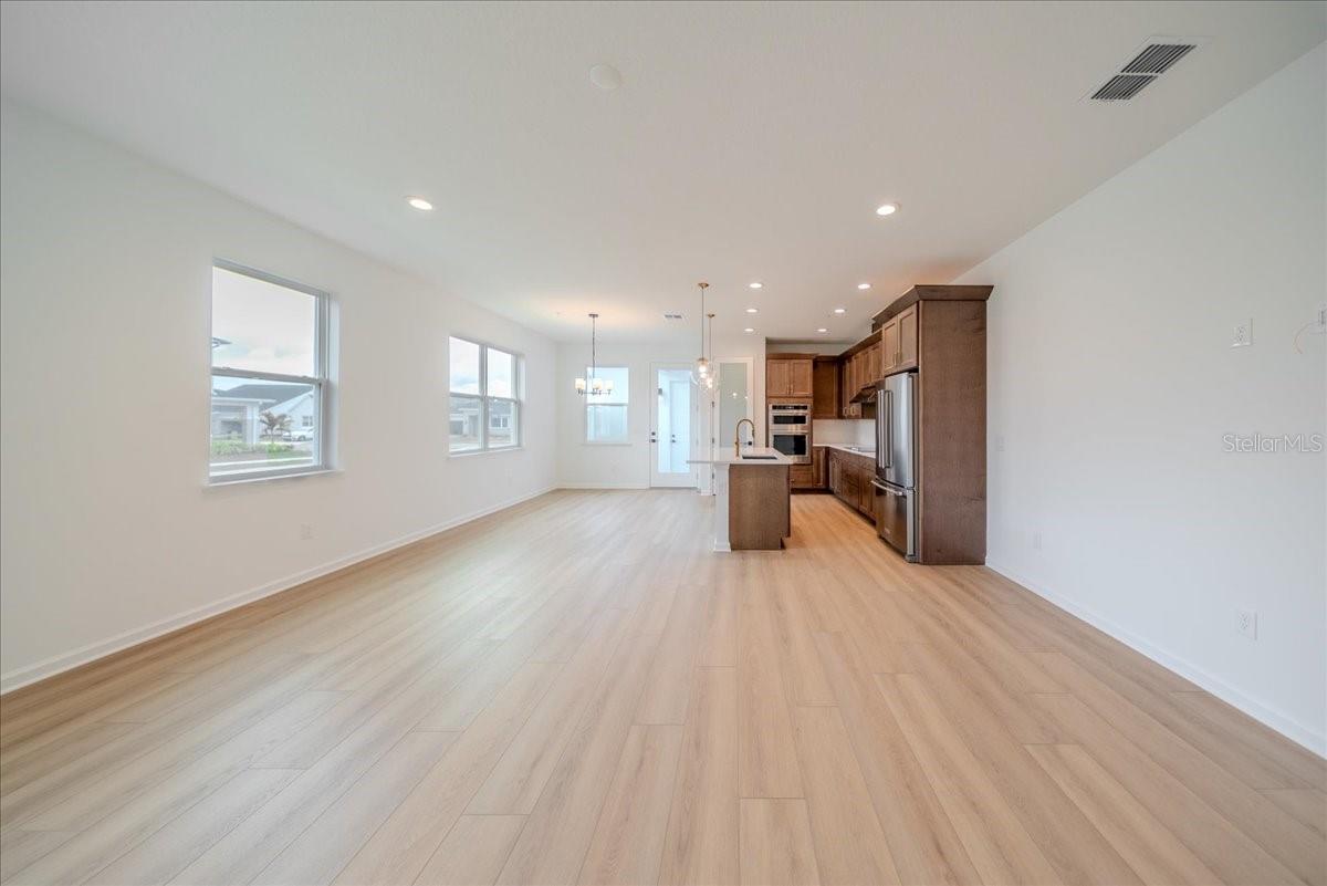 BRONSON PEAK PH 2A - Residential Lease