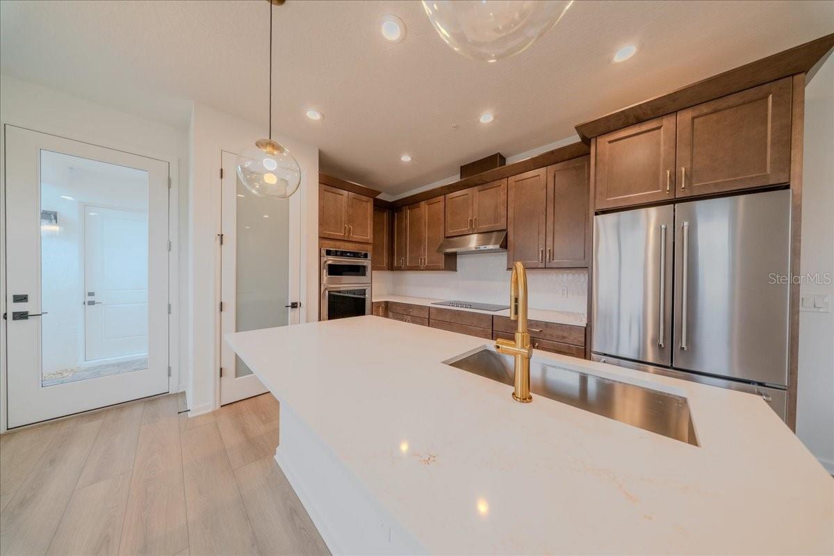 BRONSON PEAK PH 2A - Residential Lease