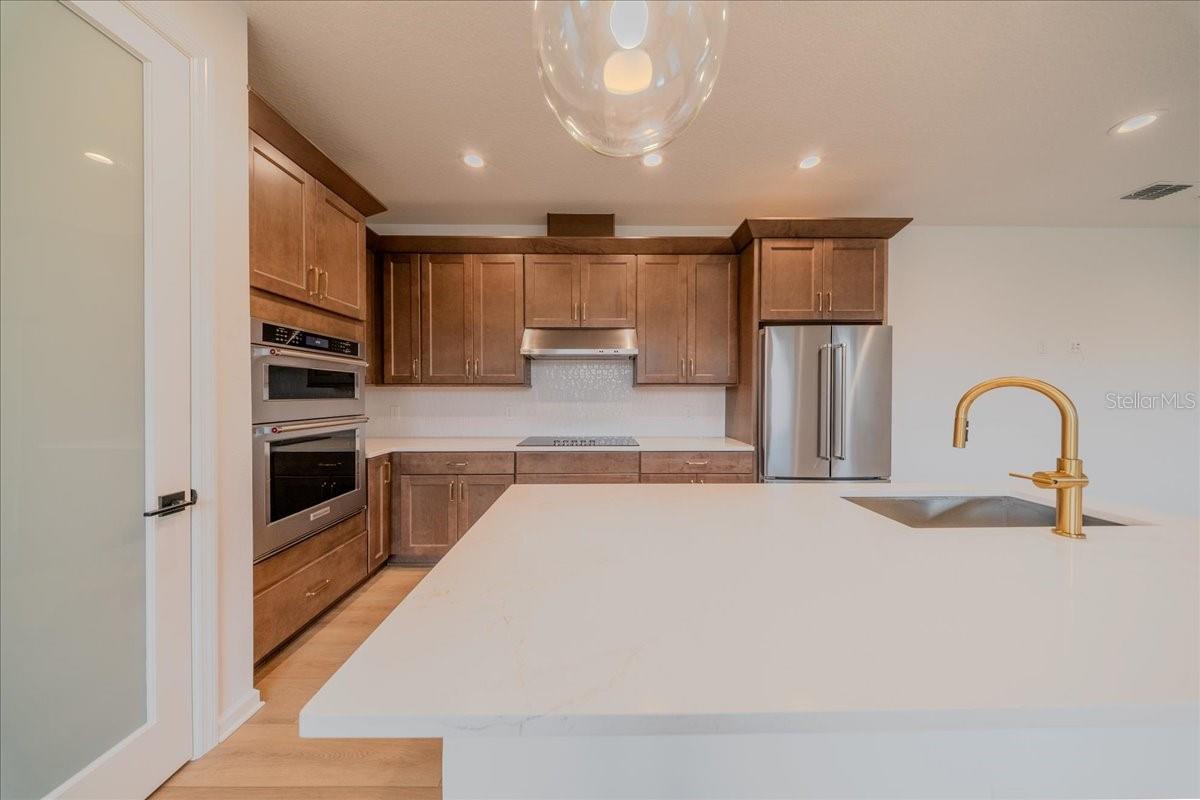 BRONSON PEAK PH 2A - Residential Lease