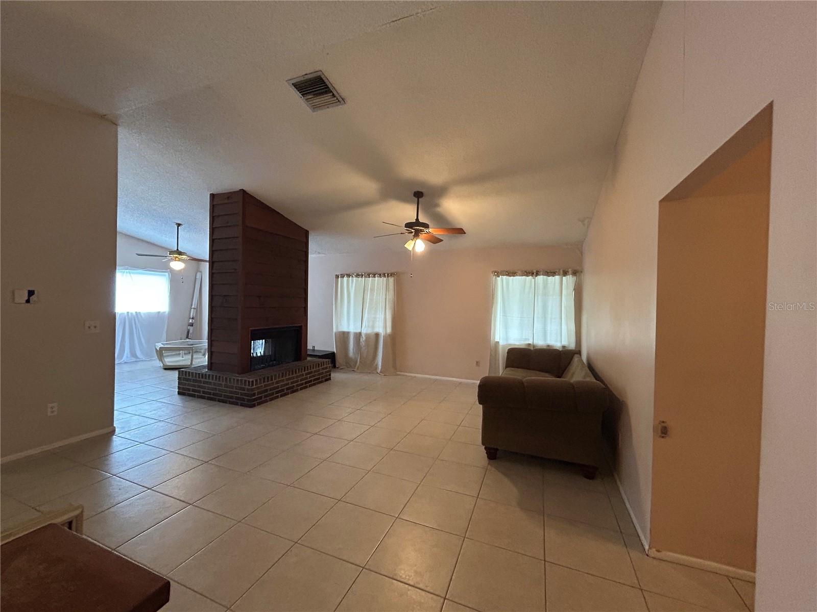 281 SANDPIPER DRIVE