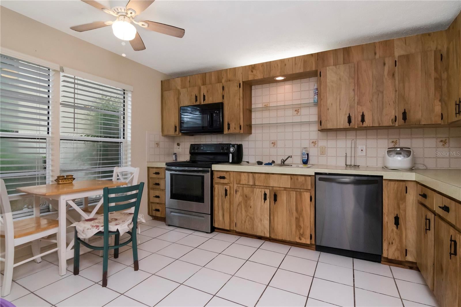 7725 FOREST TRAIL 2