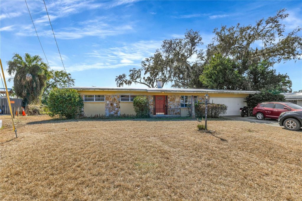 Photo of 310 Kenmore Road, Brandon, FL 33511 (MLS # TB8475655)