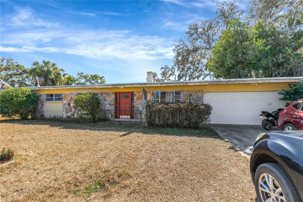 Photo of 310 Kenmore Road, Brandon, FL 33511 (MLS # TB8475655)