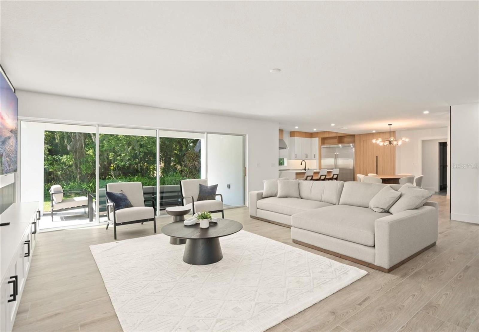 Casas a venda 3 - Jen Dantas 104 E 1ST AVENUE
