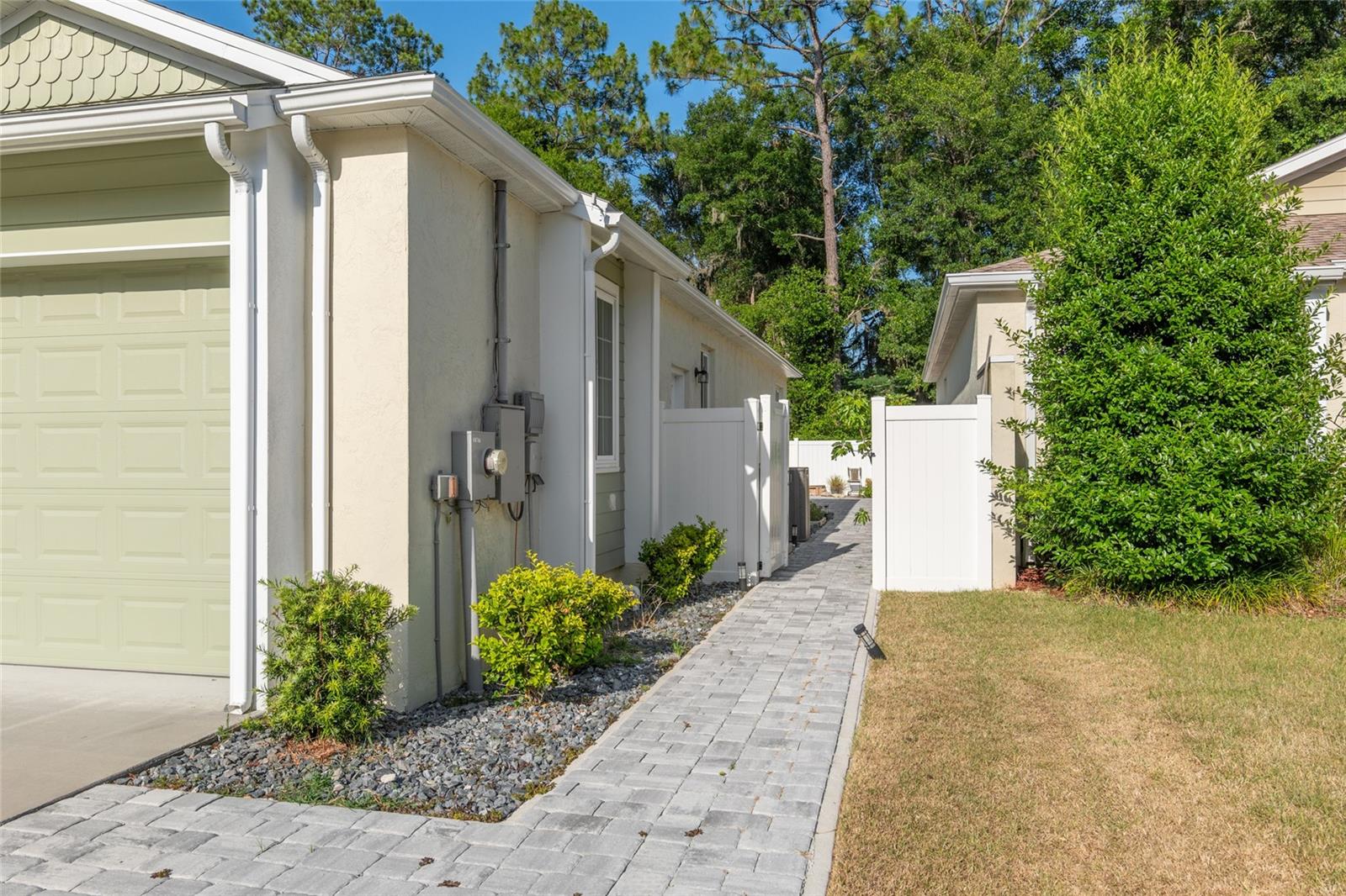 NORTHPOINTE VILLAS - Residential Lease