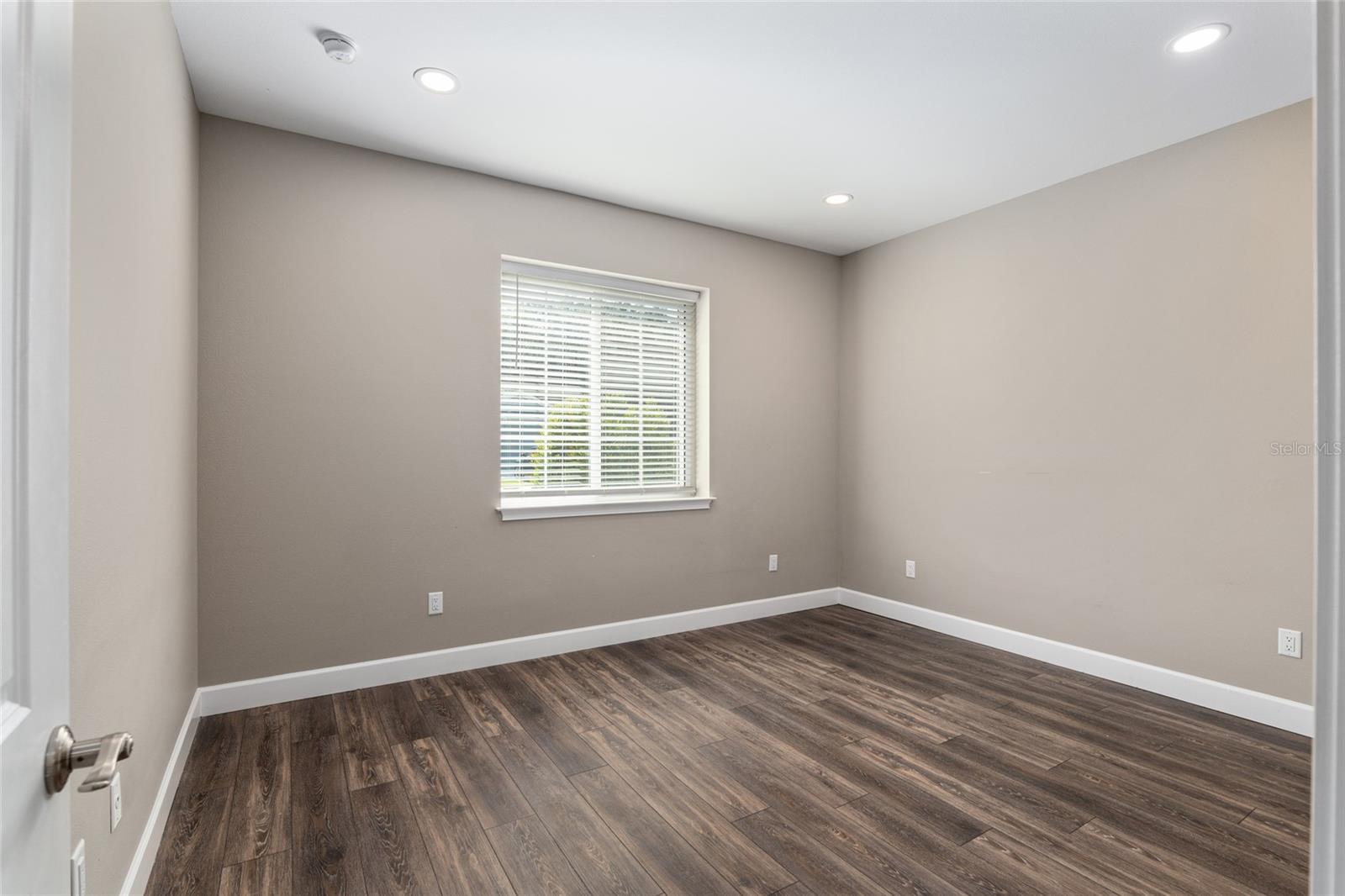 NORTHPOINTE VILLAS - Residential Lease