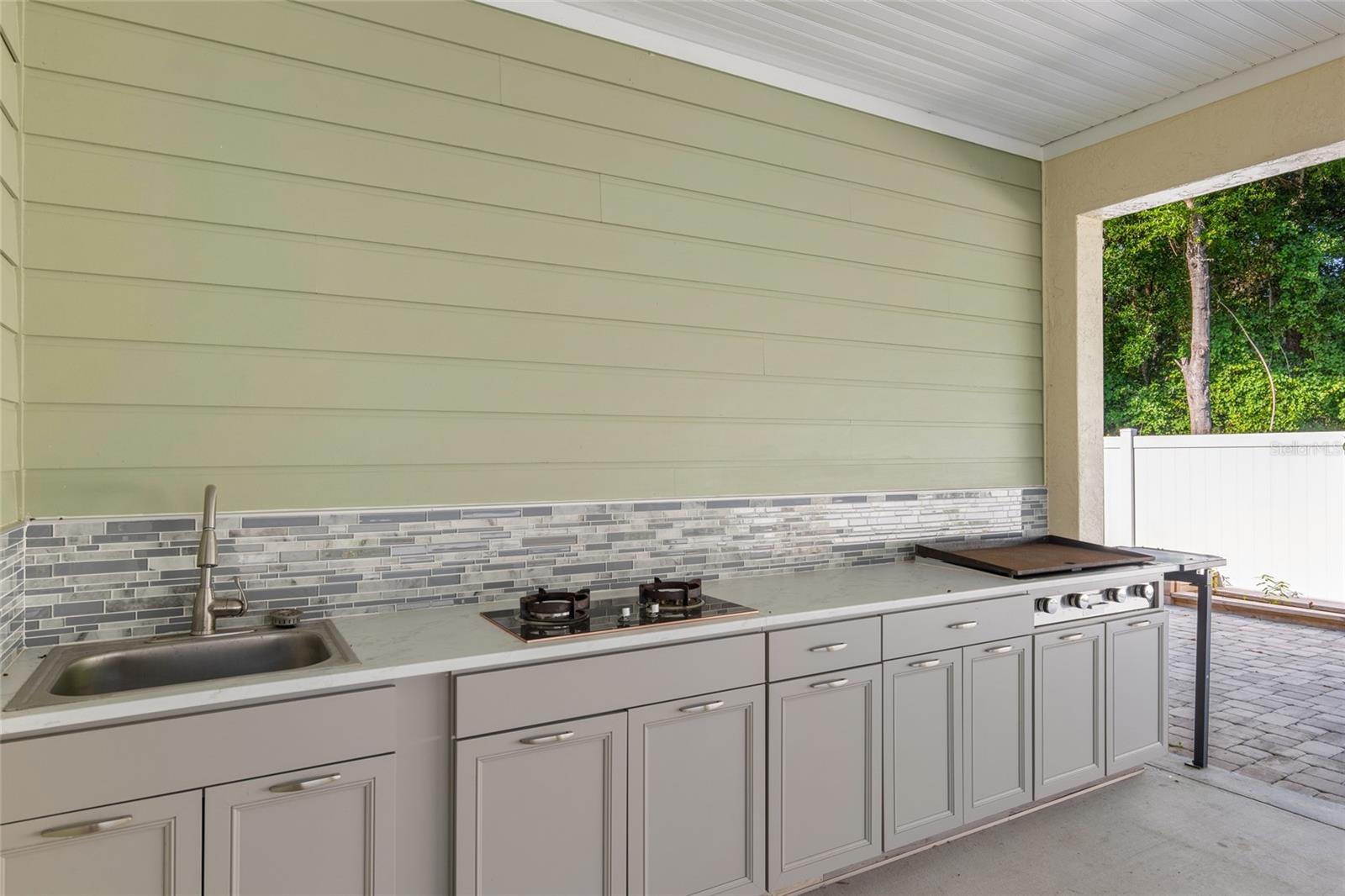 NORTHPOINTE VILLAS - Residential Lease